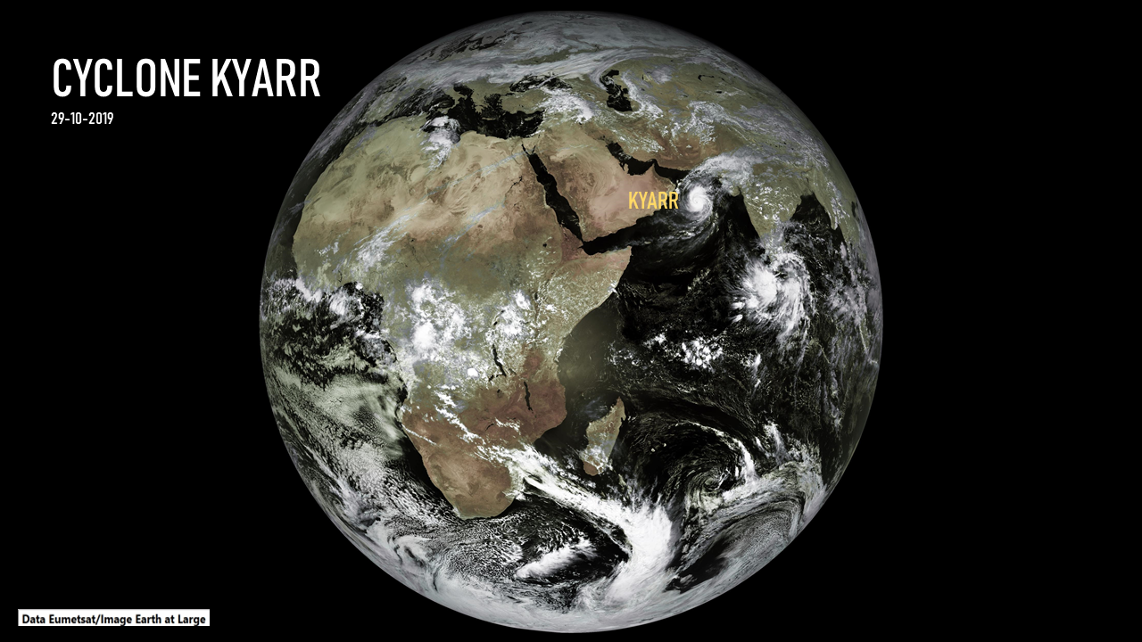 Illustration de l'actualité Le cyclone Kyarr reste puissant mais commence à s'essouffler